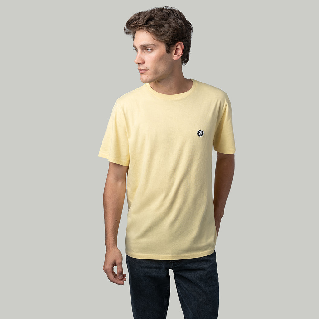 Lion Tee Essentials - Butter (2)